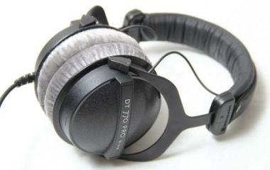 Кращі студійні навушники 2025: критерії вибору та рекомендації