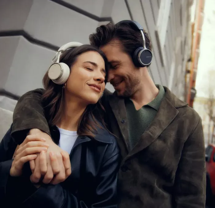 Beyerdynamic Aventho 100 cream накладні навушники закритого типу з Bluetooth Автономна робота 60 годин Вага 220г