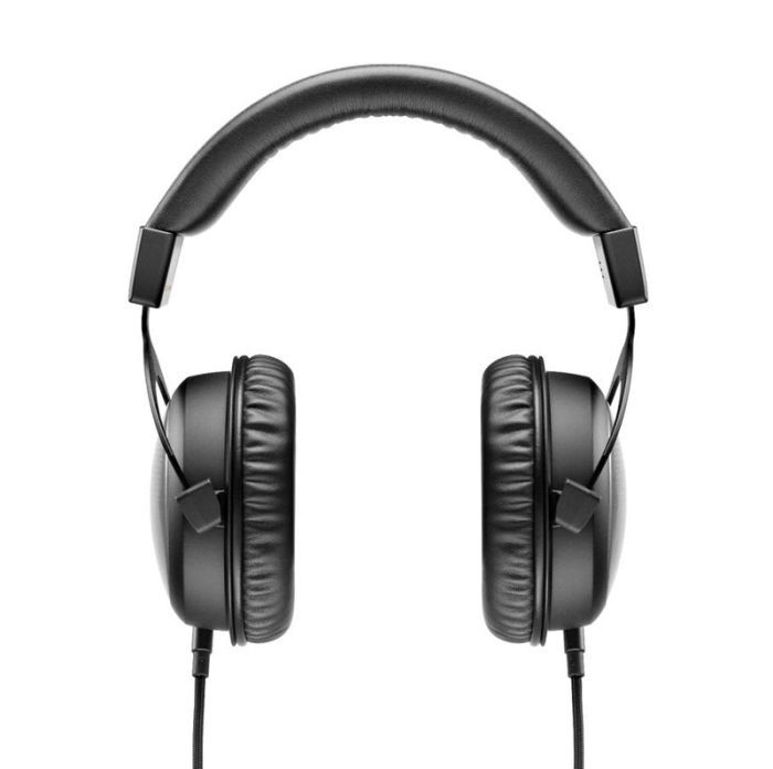 Beyerdynamic T5 the 3rd generation Динамічні навушники з технологією "Tesla", закритого типу. Амбушюри з ефектом пам'ят. В комплекті із кейсом, вага 360г.