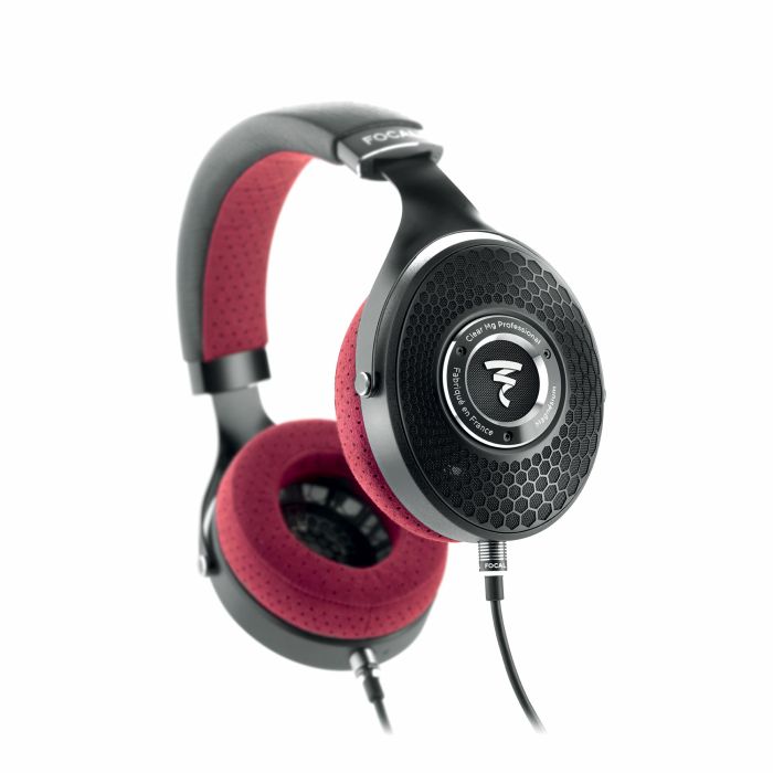 Focal Clear Mg Pro Повнорозмірні студійні навушники відкритого типу. Амбушюри з ефектом пам'яті. В комплекті із кейсом та двома кабелями.  Вага 450г.