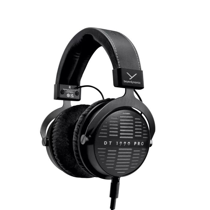 Beyerdynamic DT 1990 PRO MK II преміальні студійні навушники відкритого типу, технологія «Tesla», в комплекті  жорсткий кейс, 2 кабелі, адаптер jack 6.3мм, 2 пари змінних амбушюр