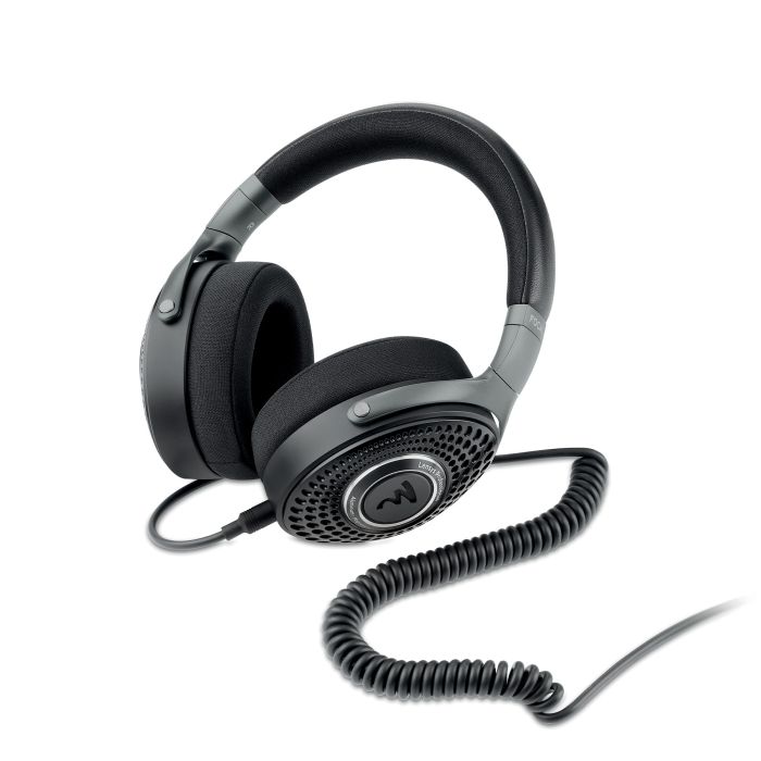 Focal Lensys Pro повнорозмірні студійні навушники закритого типу; Амбушюри з ефектом пам'ят; В комплекті із кейсом, вага 306г.