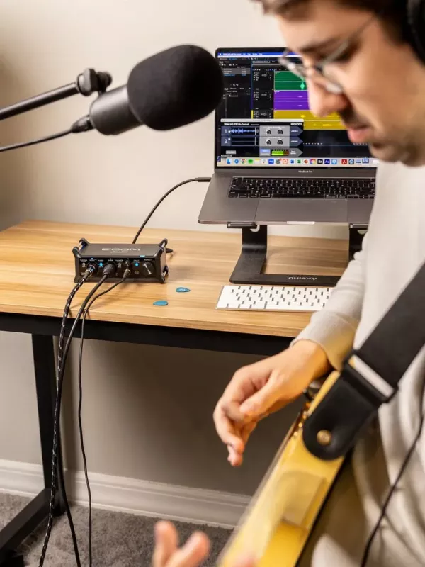 Zoom UAC-232 Звукова карта