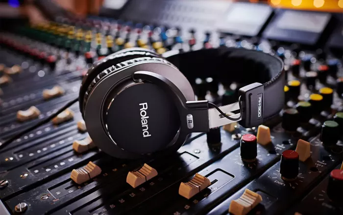 Roland RH 300 студійні навушники