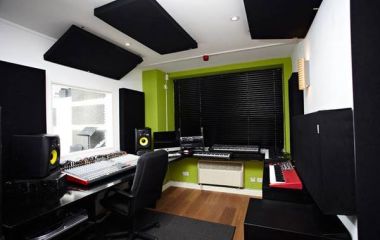 Як вибрати студійні монітори