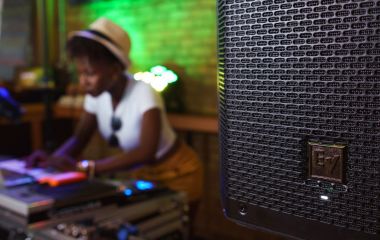 Electro-Voice ZLX – «универсальный солдат» и «рабочая лошадка» в одной ипостаси!