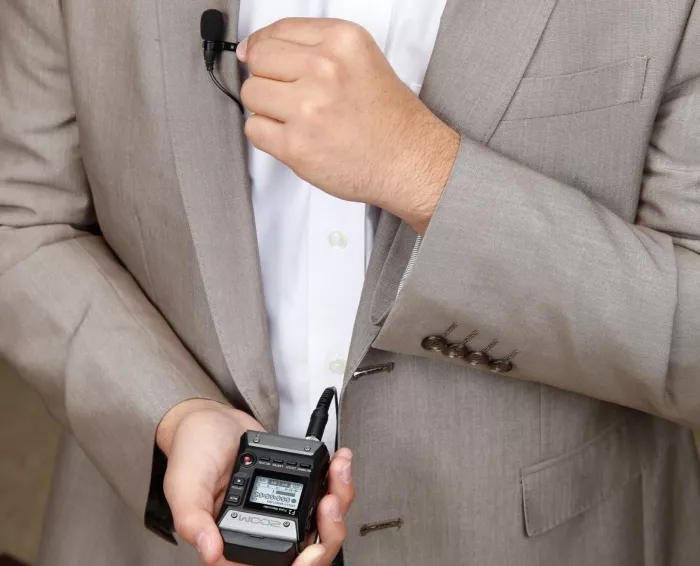 Zoom F1-LP портативний рекордер із петличним мікрофоном LMF-1 для журналістів, інтерв’юерів, відеографів та контент-мейкерів