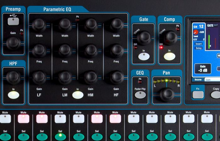 Allen Heath QU-24 Микшерный пульт