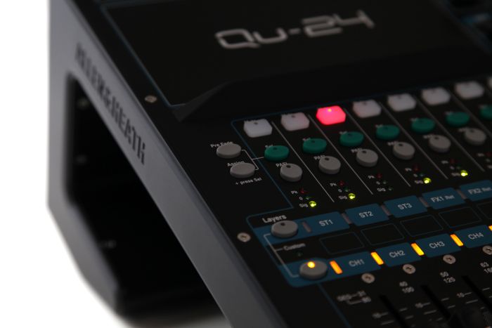 Allen Heath QU-24 Микшерный пульт