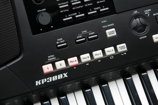 Kurzweil KP300X синтезатор з автоакомпанементом