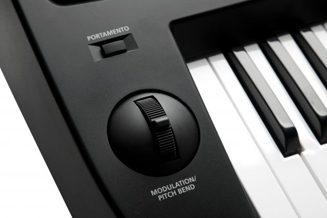 Kurzweil KP300X синтезатор з автоакомпанементом