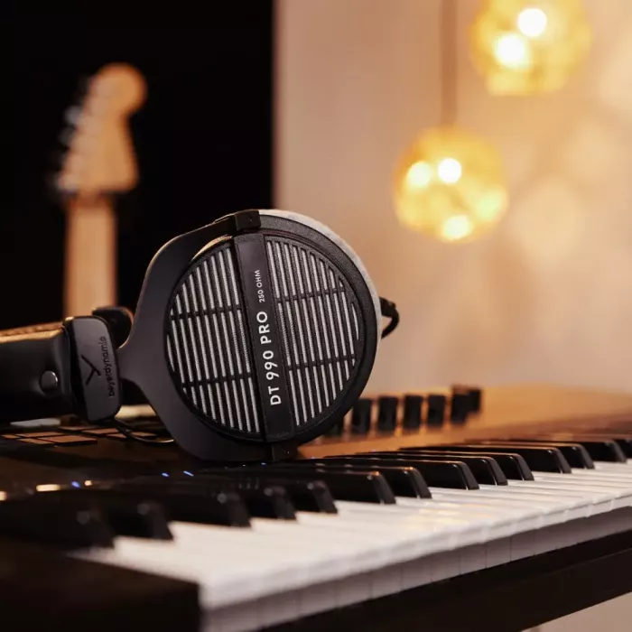 Beyerdynamic DT 990 PRO/250 ohms Студійні навушники