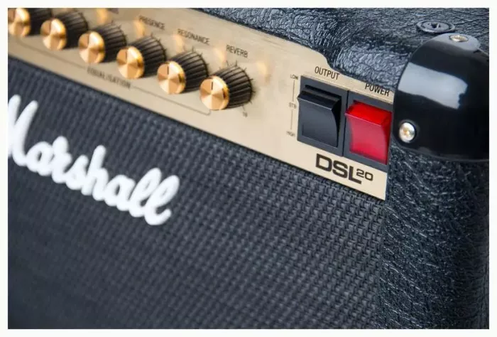 Комбоусилитель Marshall DSL20CR