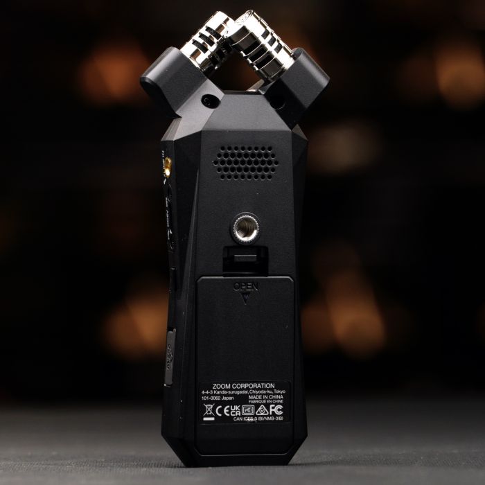 Zoom H1essential 2-доріжковий аудіорекордер