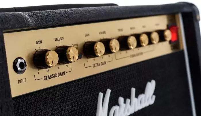 Комбоусилитель Marshall DSL5CR