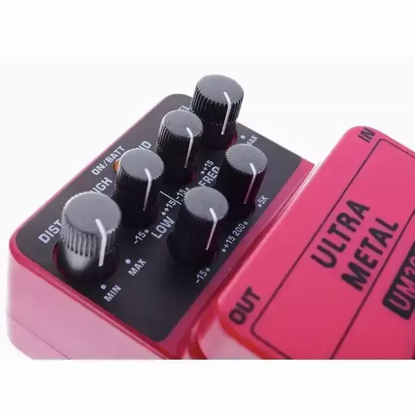 Гітарна педаль Behringer UM300