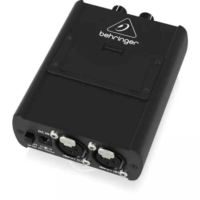 Усилитель для персональных мониторов Behringer P1