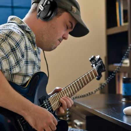 BEHRINGER HPS5000 Студийные наушники закрытого типа; Овальные амбушюры; АЧХ 20-20кГц; Адаптер-джек 6,3мм.