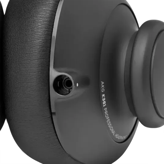 AKG K361 складні навушники закритого типу для блогерів та подкастів. Овальні чаши. Поворотний механізм для моніторингу одним навушником. Два кабелі. Вага 220г.