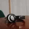 Audio-Technica ATH-M30X студійні моніторні навушники закритого типу; Поворотна на 15 градусів конструкція чашок; Складна конструкция; В комплекті 6,3мм. адаптер-джек, чохол для зберігання; Вага: 220 г.