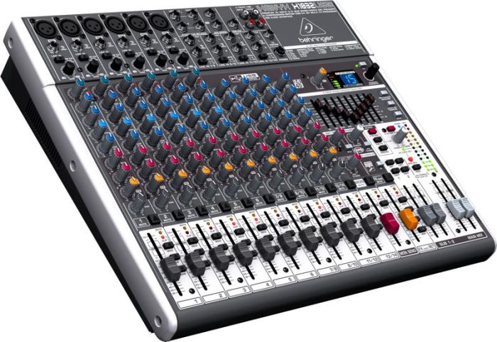 Микшерный пульт BEHRINGER XENYX X1832USB