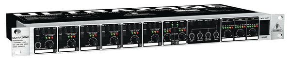 Рэковый микшер BEHRINGER ULTRAZONE ZMX8210