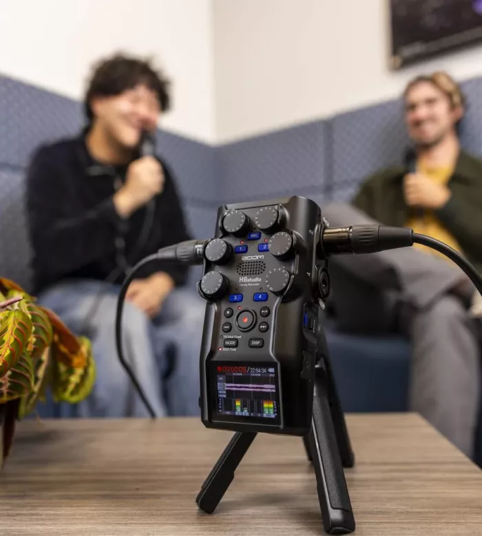 Zoom H6studio професійний аудіорекордер з мікрофонним капсулем XYH-6, 32-bit Float  до 8ми треків одночасно: 6 окремі треки + стереомікс