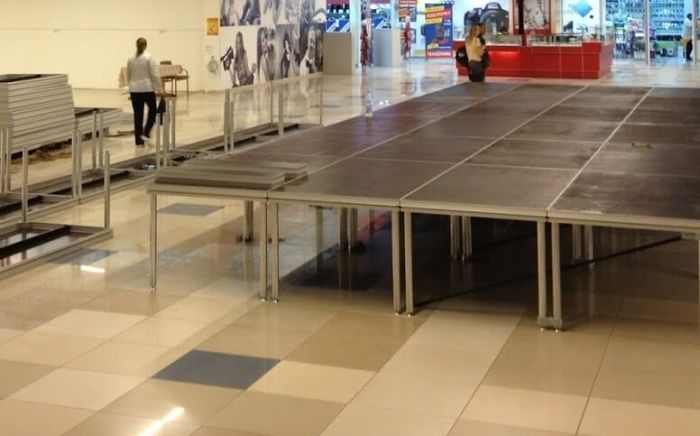 Подіум розбірний 12х8м