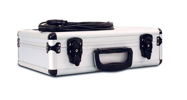 Студийный ламповый микрофон Marshall Electronics MXL V67i TUBE