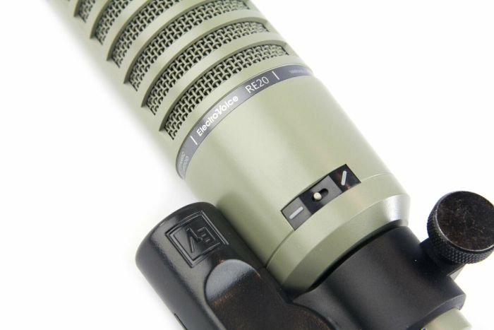 Electro-Voice RE 20 Студійний мікрофон